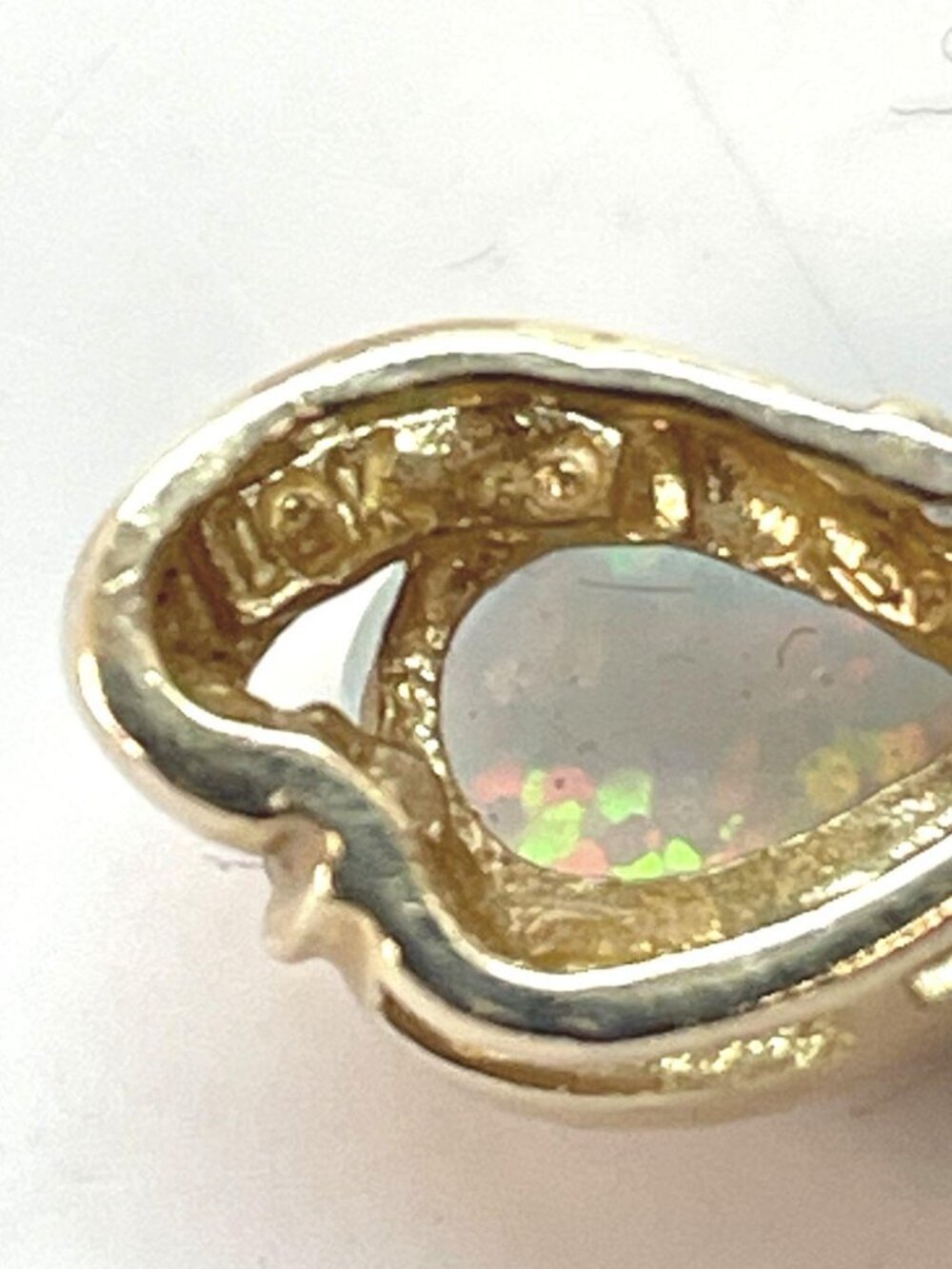 10k Yellow Gold Opal & Diamond Accent Pendant 1.3g - Picture 5 of 7